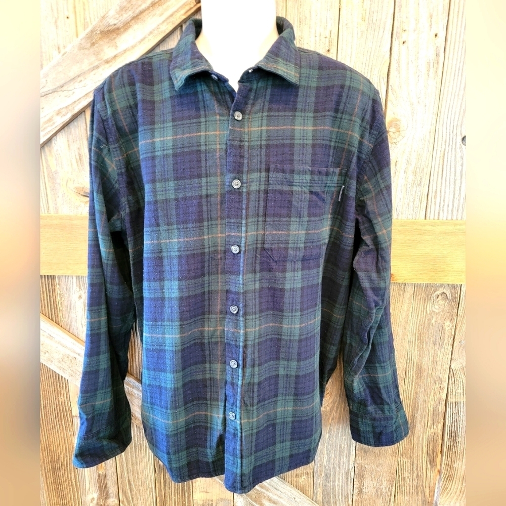 Eddie Bauer Flannel Button Up Shirt Men's XL Classic Fit Plaid Blue And Green